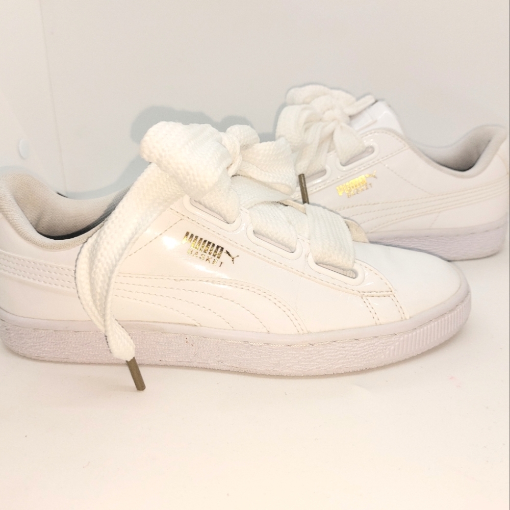 Womens puma sneakers